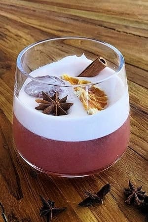 Weihnachts Rum Sour Cocktail