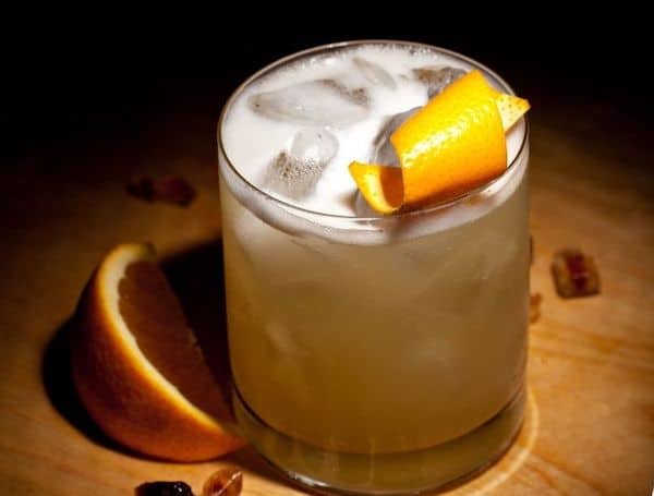 Rum Sour mit Orangentwist