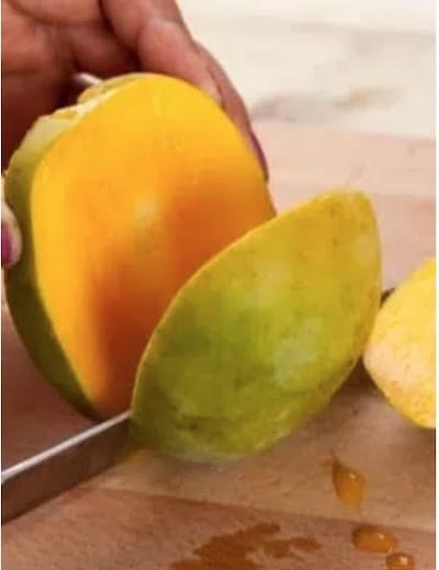Mango schneiden und Schälen