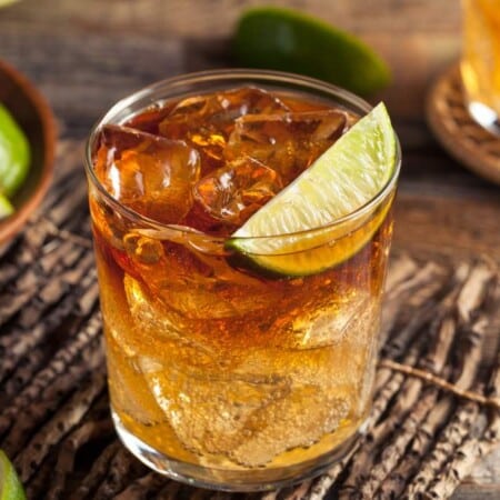 Die besten Spiced Rum Cocktails